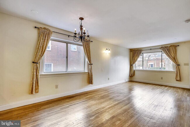 Building Photo - 48 S Gordon St