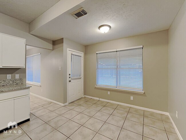 Building Photo - 1618 Regal Blue Ct