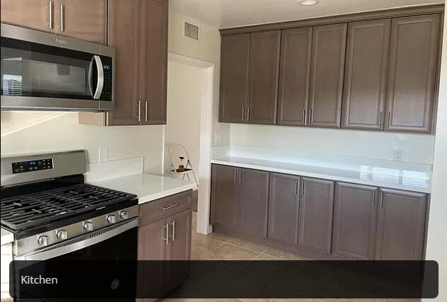 Foto del edificio - 5631 E Vernon St