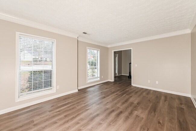 Foto del edificio - 1126 Holly Green Ct