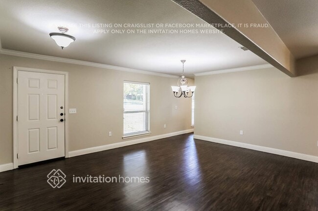 Building Photo - 2101 Colonial Dr