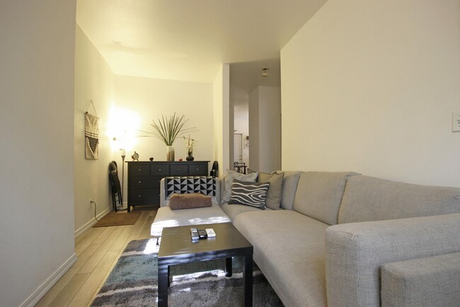 Photo - 3050 Zuni St House
