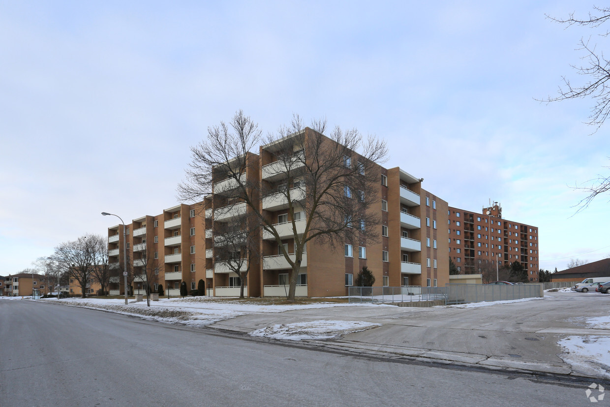 Building Photo - Confederation Apartments