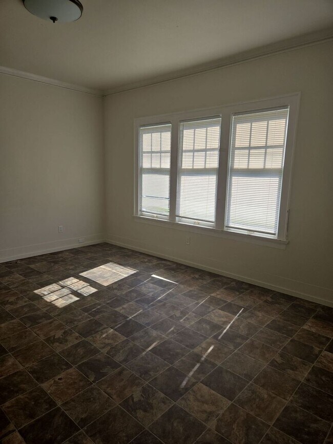 Foto del edificio - 1100 High St