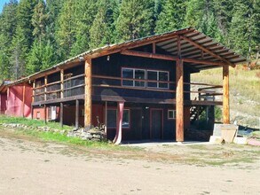 Building Photo - 20475 Ridgewood Dr