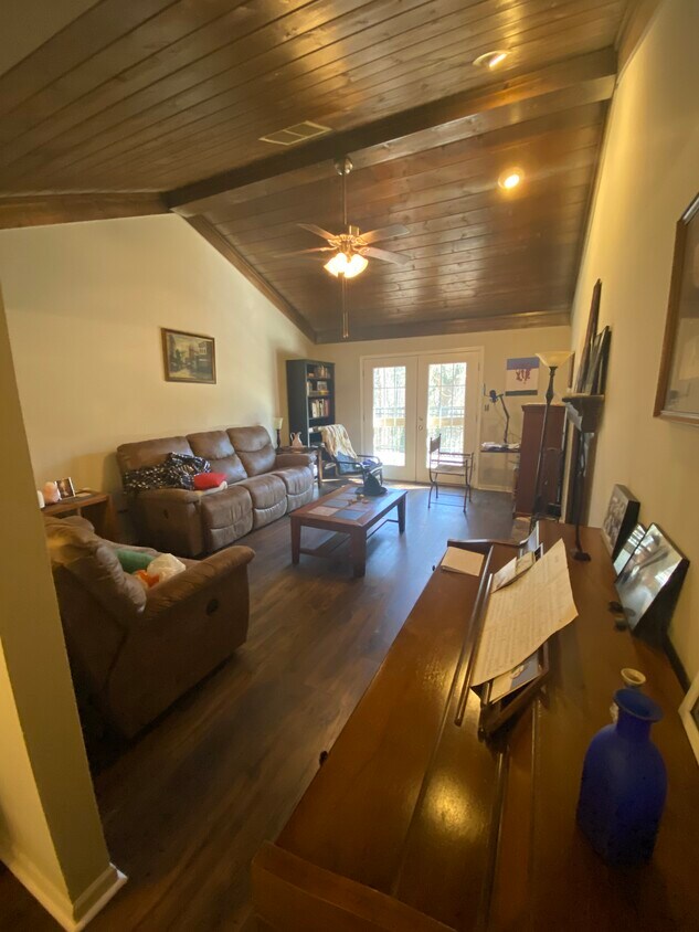 595 Macon Hwy Unit 15, Athens, GA 30606 Condo for Rent in Athens, GA