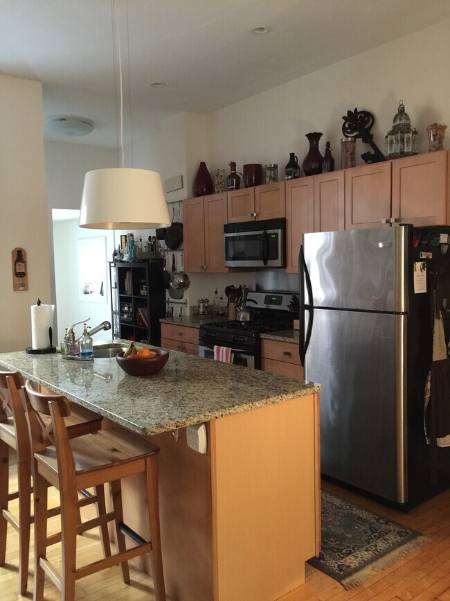 Kitchen - 324 S Juniper St