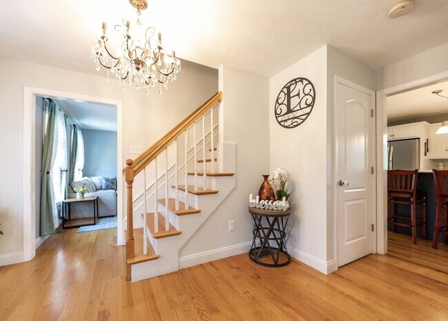 Foto del edificio - 12 Cody Ln