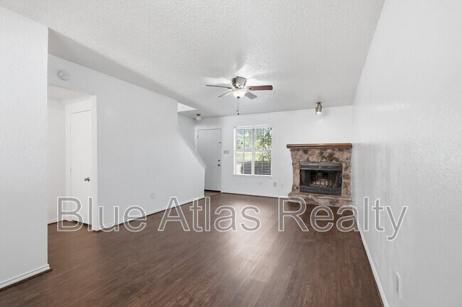 Foto del edificio - 2713 Wimbledon Ct