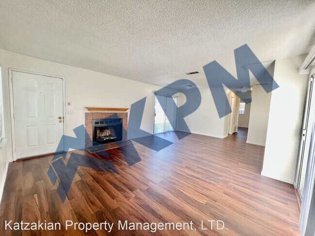 Foto del edificio - 2 br, 2 bath House - 6936 Village Green Dr.