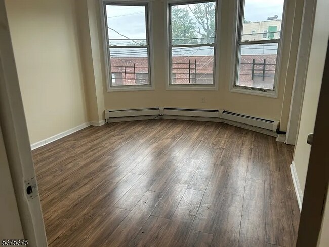 Foto del edificio - 339 16th Ave