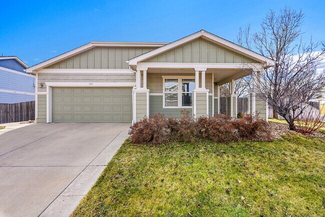 Foto del edificio - $2,695.95 - 3 bed, 2 bath in Lochbuie with a Large Backyard and In Unit Laundry!