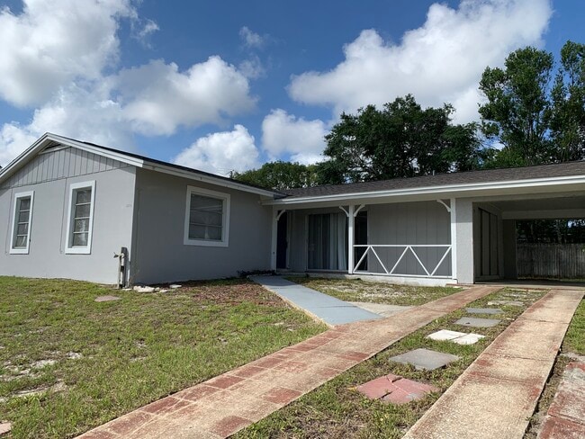 Building Photo - 3/1 in Deltona off Providence Blvd, $1550