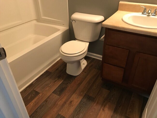 Foto del edificio - Warren Twp - 3 bedroom home