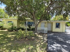 Building Photo - 505 SW South Carolina Dr