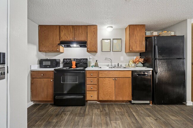 14 impresiones, 1853 W Mockingbird Ln Unidad 105, S2908-014 - Providence Mockingbird