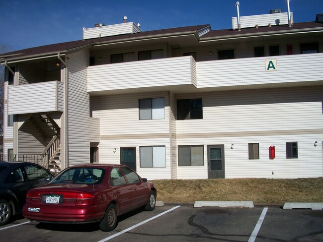 Building Photo - 1705 Heatheridge Rd
