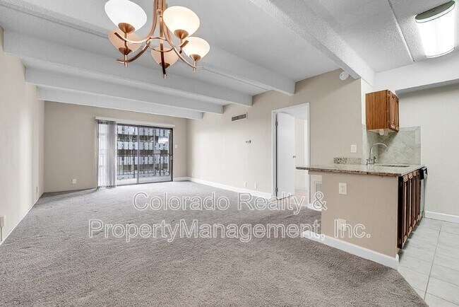 Foto del edificio - 777 N Washington St