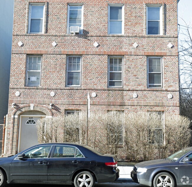 Foto del edificio - 872 E 225th