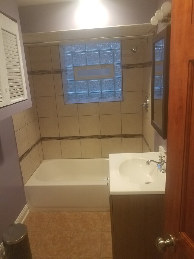 Foto del edificio - 933 N Monticello Ave