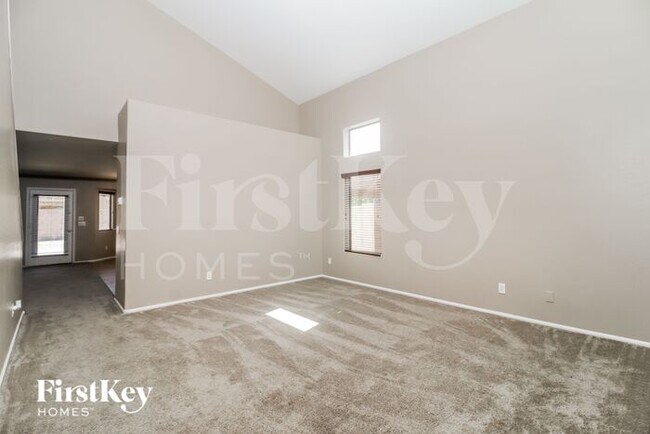Foto del edificio - 40133 W Sanders Way