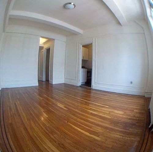 Building Photo - 208 W 23rd St