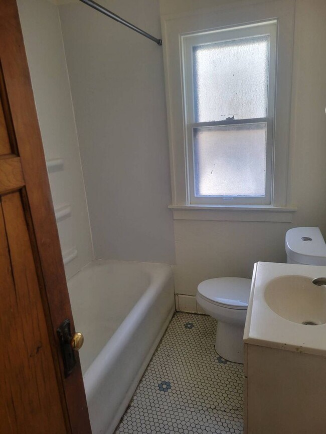 Foto del edificio - 2819N49thM