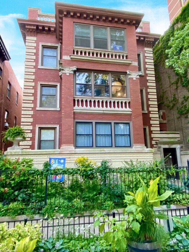 Foto del edificio - 819 W Buena Ave