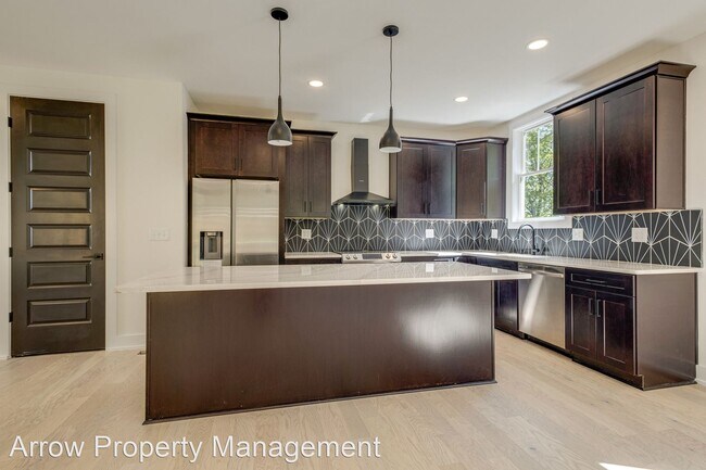 Foto del edificio - 3 br, 3.5 bath House - 338 Ewing Drive