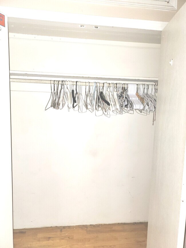 Closet - 621 Willow Ave