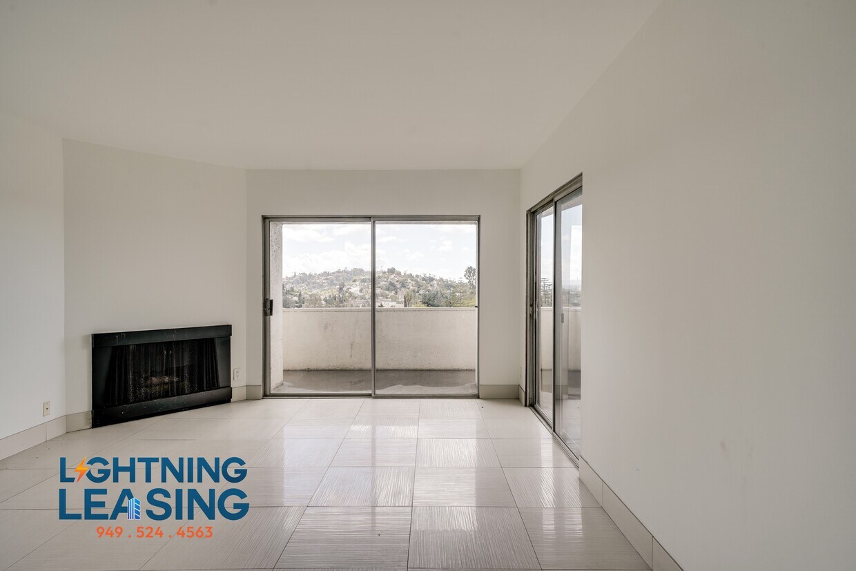 Foto principal - 3947 Los Feliz Blvd