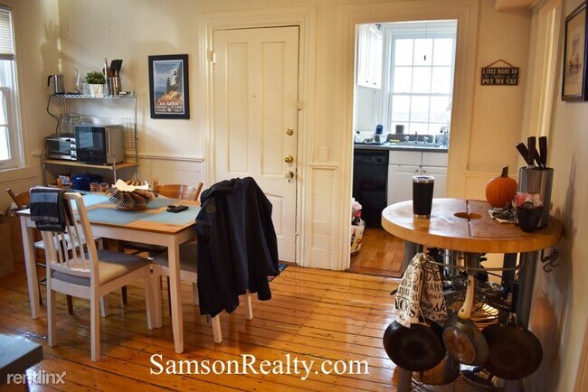 Building Photo - 2 br, 1 bath Condo - 373 Thayer St