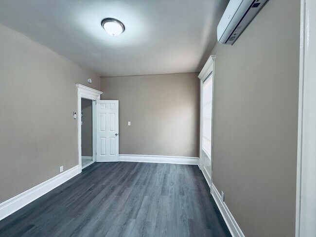 Foto del edificio - 2832 Marion Ave