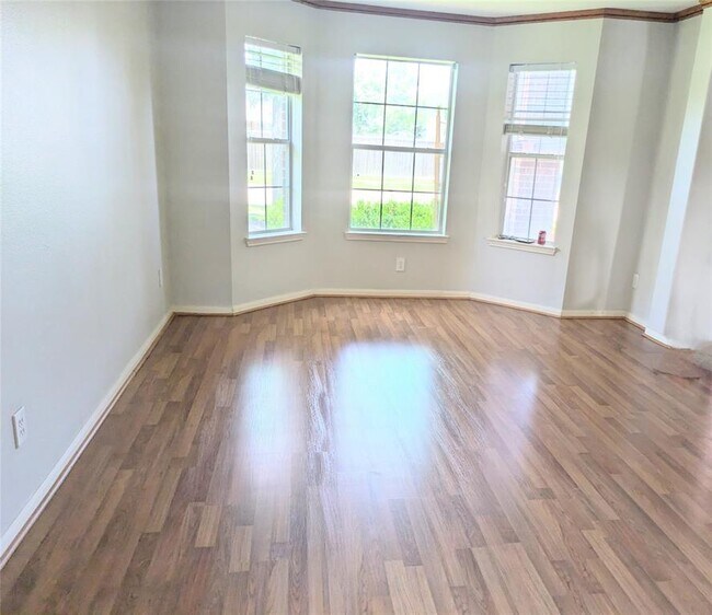 Foto del edificio - 2716 Park Falls Dr