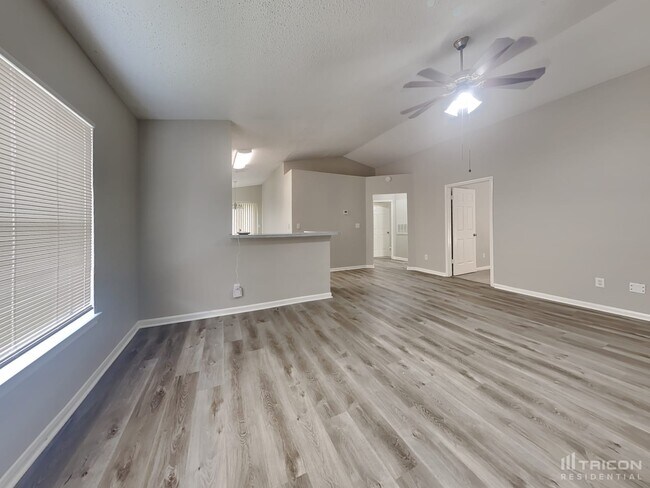 Building Photo - 3254 Kelling St