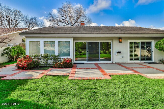 Foto del edificio - 1046 Barrow Ct