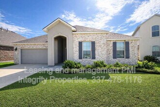 Building Photo - 115 Rue Chateau Royal Dr