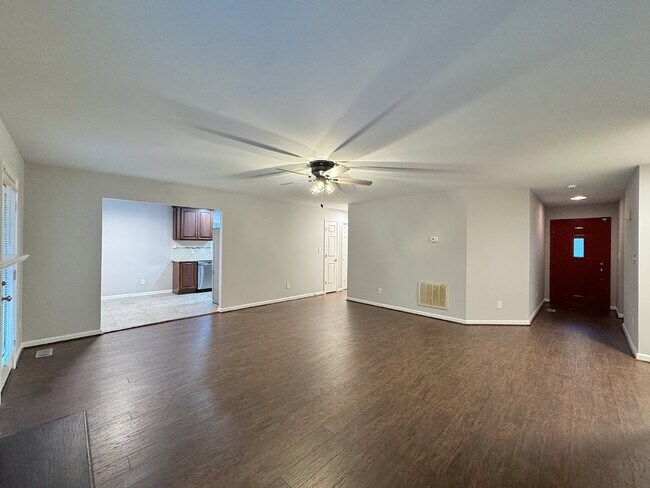 Foto del edificio - Well Maintained Ranch Style Home in Garner!