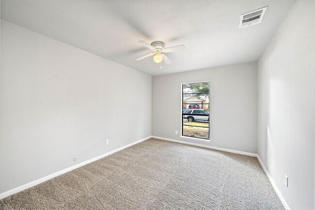 Foto del edificio - 4406 Kacee Dr