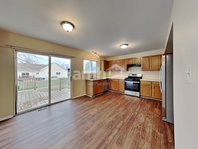 Building Photo - 26316 W Cricket Ct