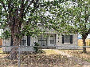Building Photo - 1421 Lauderdale Ave
