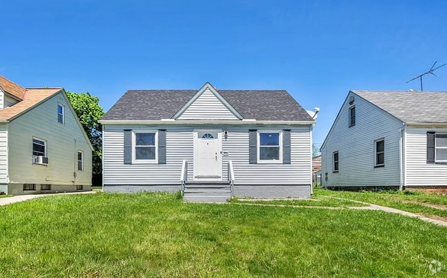 Building Photo - 12312 Worthington Ave