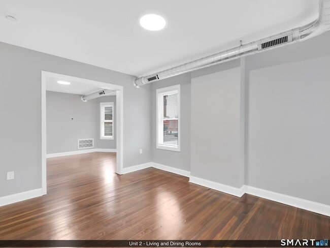 Building Photo - 144 Madison St