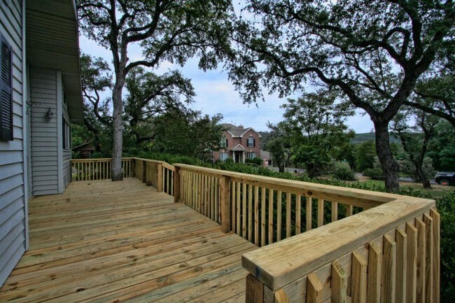 Building Photo - 2802 San Juan Dr