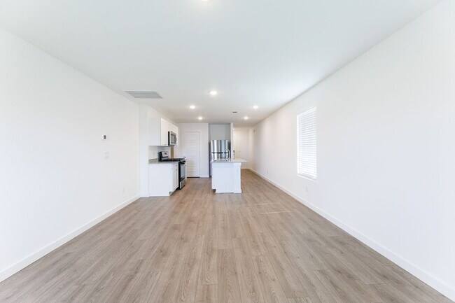 Building Photo - Brand new home in Overlook West!