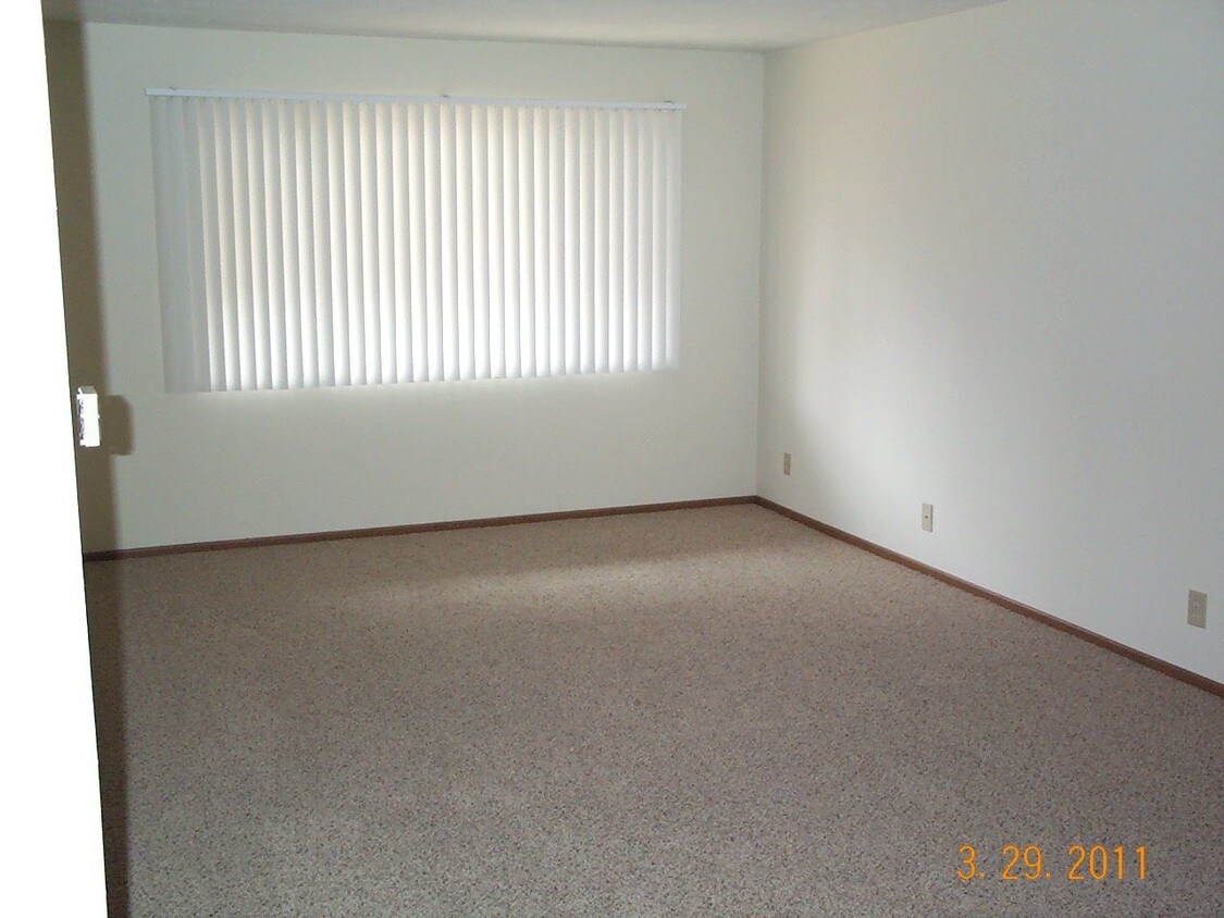Building Photo - 1711 N 73rd St