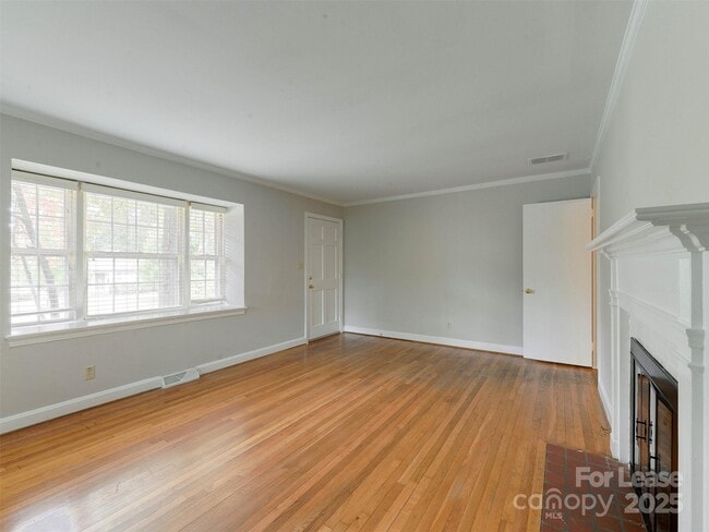 Building Photo - 3630 Moultrie St