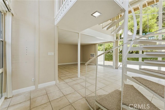 Building Photo - 4120 Del Mar Ave