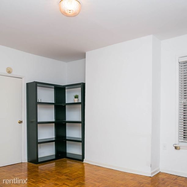 Building Photo - 126 Bedford Ave