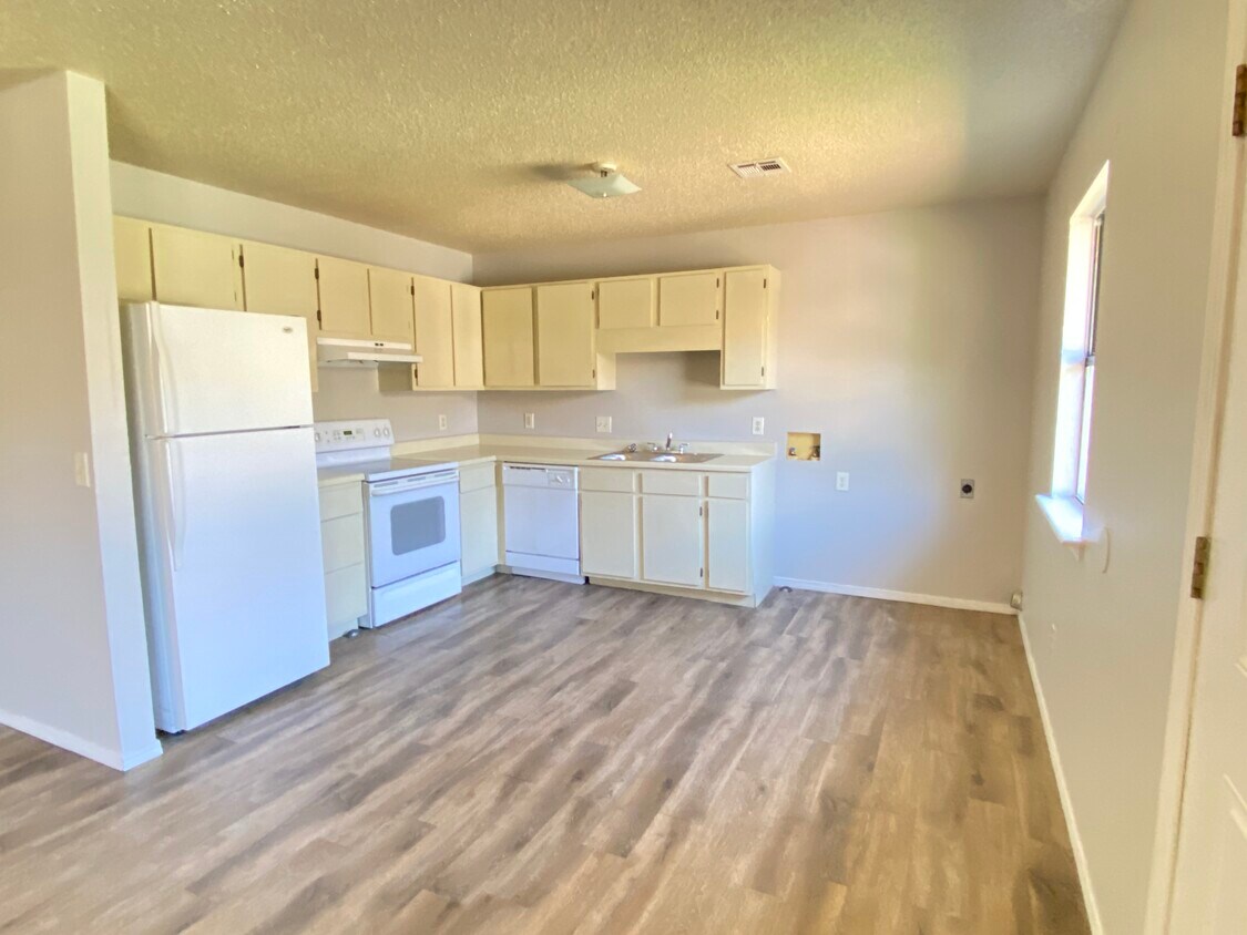 300 Fink Dr, Springdale, AR 72764 House Rental in Springdale, AR